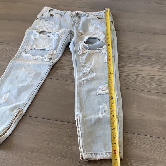 One Teaspoon distressed denim Capri pants size 26 - Picture 13 of 14